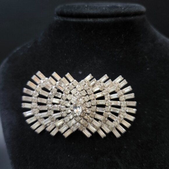 Art Deco Style Geometric Layered Brooch - Picture 1 of 4